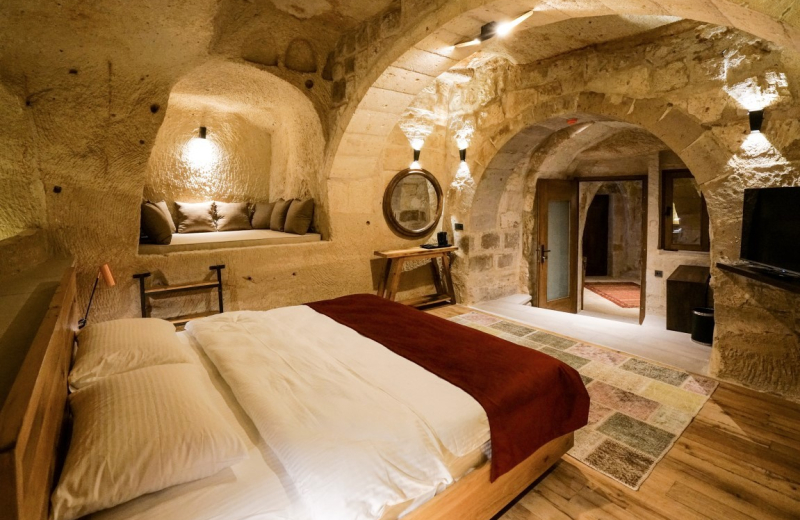Luvi Cave